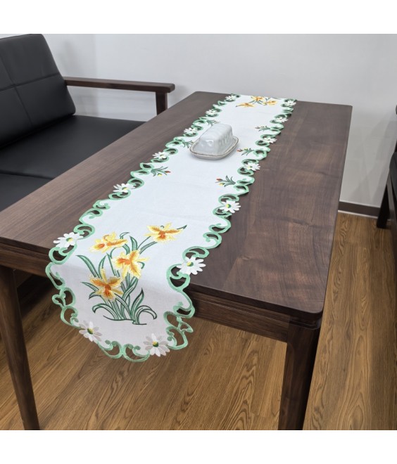 Daffodil Embroidered Table Runner, Fabric Dresser Runner for Home Kitchen Dining Tabletop Decoration