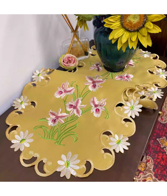 Daffodil Embroidered Table Runner, Yellow Fabric Dresser Runner for Home Kitchen Dining Tabletop Decoration