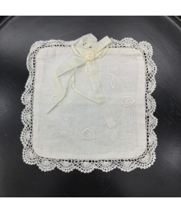 Square Table Placemats, Court Style Embroidered Doilies Cup Mat，Small Size