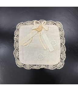 Square Table Placemats, Court Style Embroidered Doilies Cup Mat