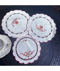 Round Table Placemats, Christmas Embroidered Doilies Cup Mat
