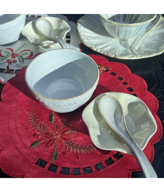 Round Table Placemats, Christmas Embroidered Doilies Cup Mat