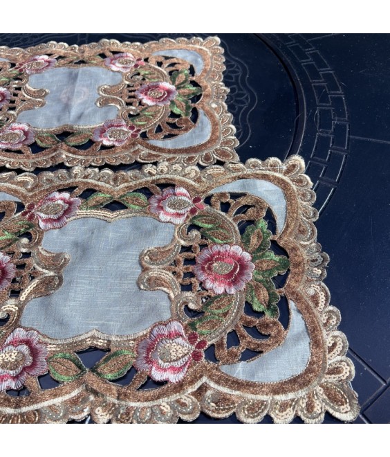 Rectangular Table Placemats, Euro Style Embroidered Doilies Vase Mat