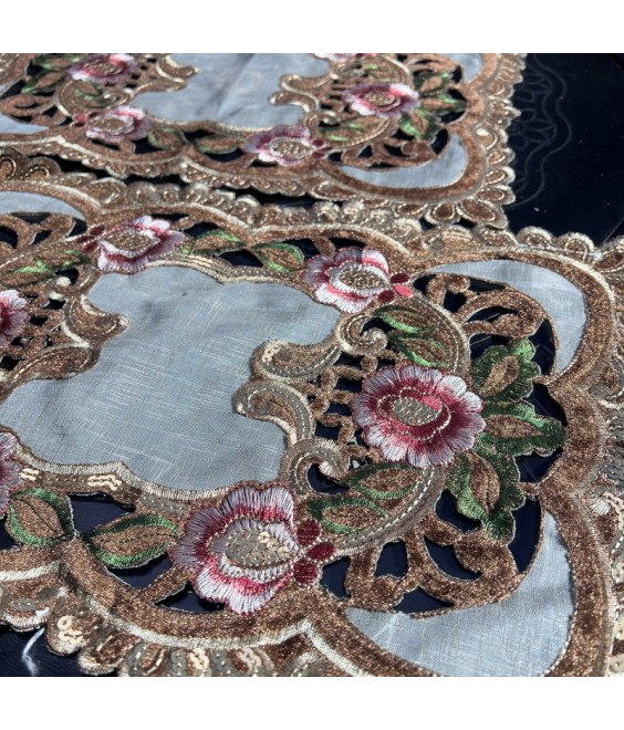 Rectangular Table Placemats, Euro Style Embroidered Doilies Vase Mat