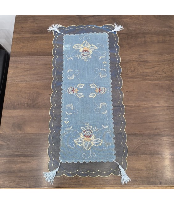 Rectangular Table Placemats, French Style Embroidered Doilies Vase Mat