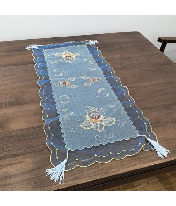 Rectangular Table Placemats, French Style Embroidered Doilies Vase Mat