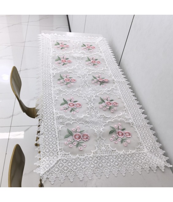 Lace Embroidered Table Runner,Vintage Floral Dining Table Cover for Home Kitchen Decoration