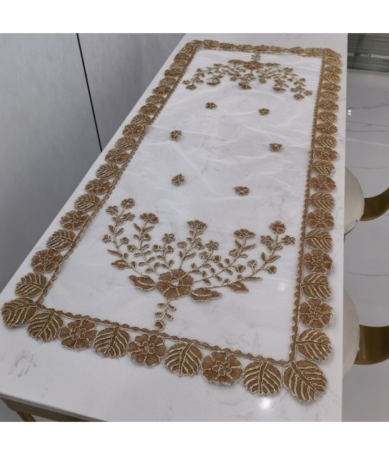 Vintage Flora Embroidered Table Runner,Euro Style Dining Table Cover for Home Kitchen Decoration