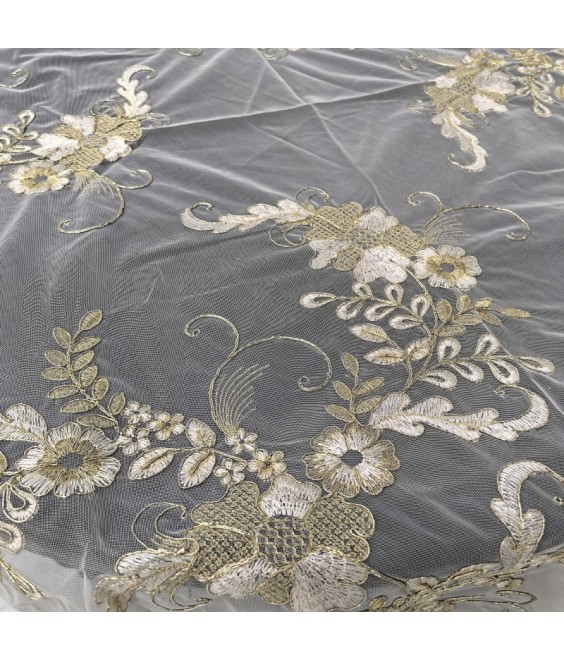 Flora Embroidered Round Table Cloth,Euro Style Dining Table Cover for Home Kitchen Decoration