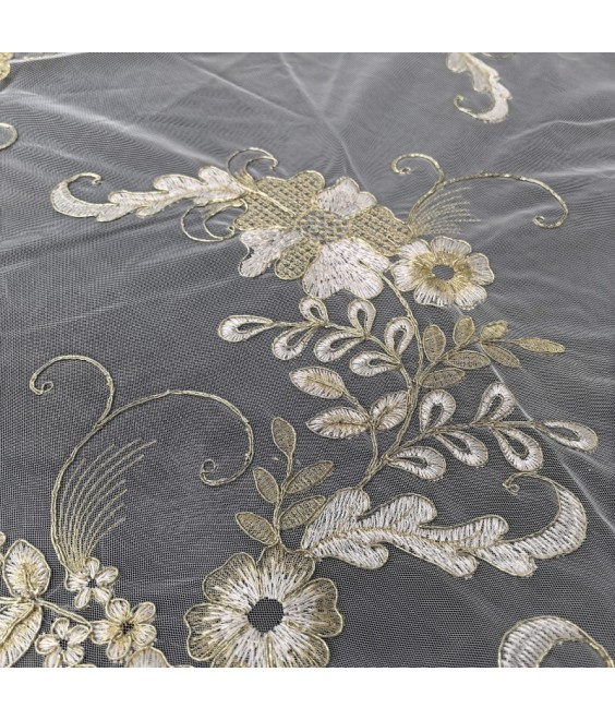 Flora Embroidered Round Table Cloth,Euro Style Dining Table Cover for Home Kitchen Decoration