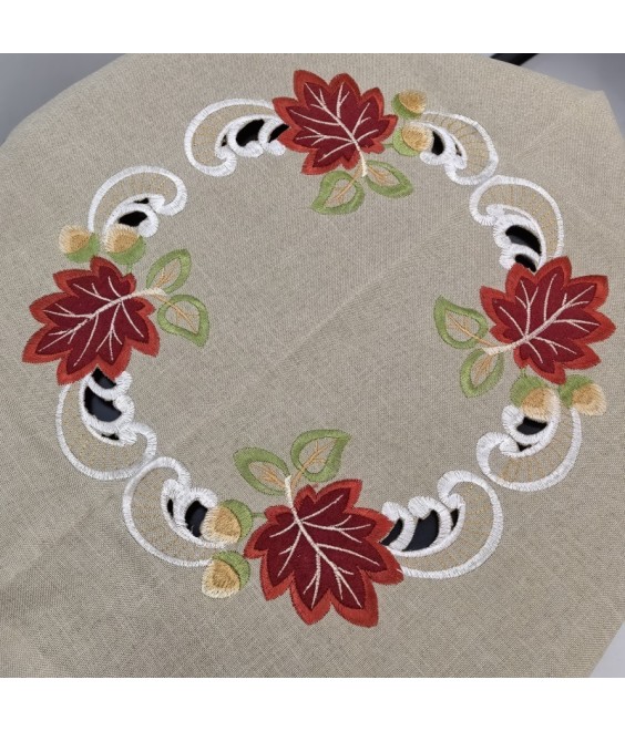 Maple Leaf Square Table Cloth,Vintage Floral Embroidered Dining Table Cover for Home Kitchen Decoration