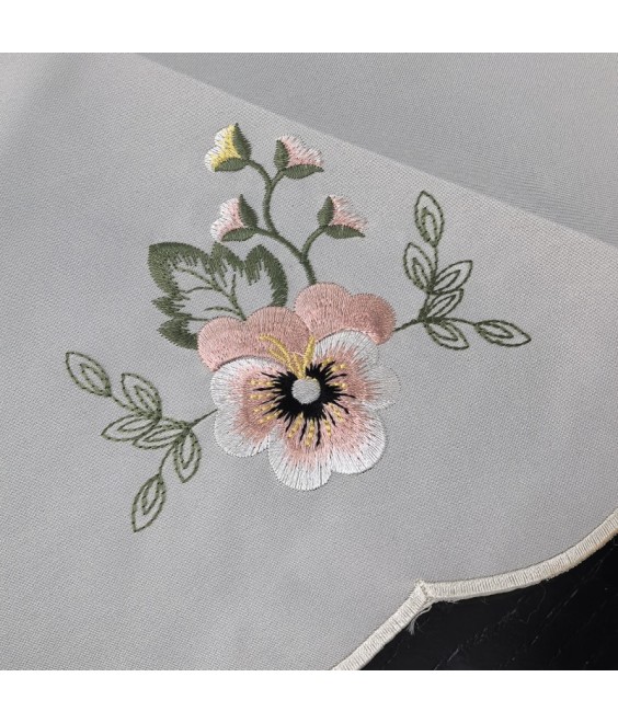 White Round Table Placemats, Embroidered Doilies Cup Mat