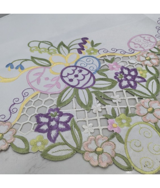 Flora Embroidered Table Runner,Rural Style Dining Table Cover for Home Kitchen Decoration