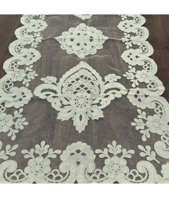 Embroidered Lace Table Runner, Euro Style Dining Table Cover for Home Kitchen Decoration